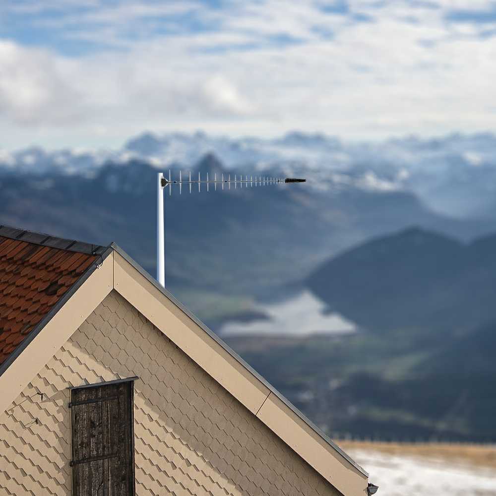 Poynting Kryptinė GSM antena, stipri LPDA-500-LTE MIMO