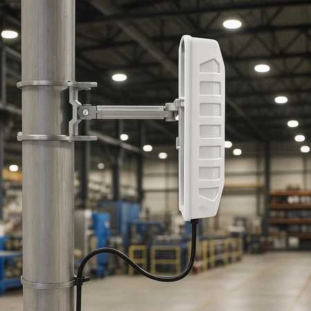 Poynting kryptinė antena, skirta RFID PATCH-26 juostai