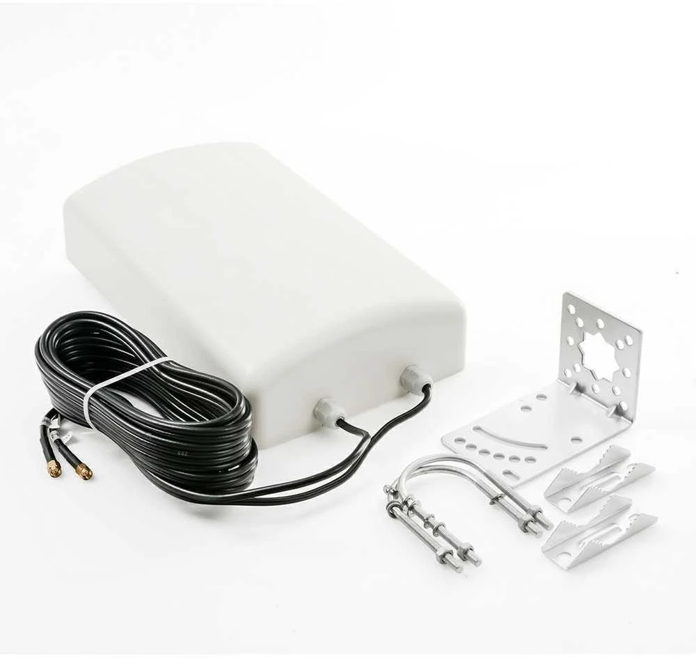 Spacetronik Antena panelė LTE 4G 5G MIMO 2x2 2x5m SMA