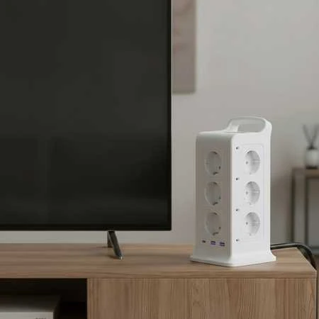 Spacetronik Bokštinis maitinimo blokas 12xAC 2xUSB 1xUSB-C W