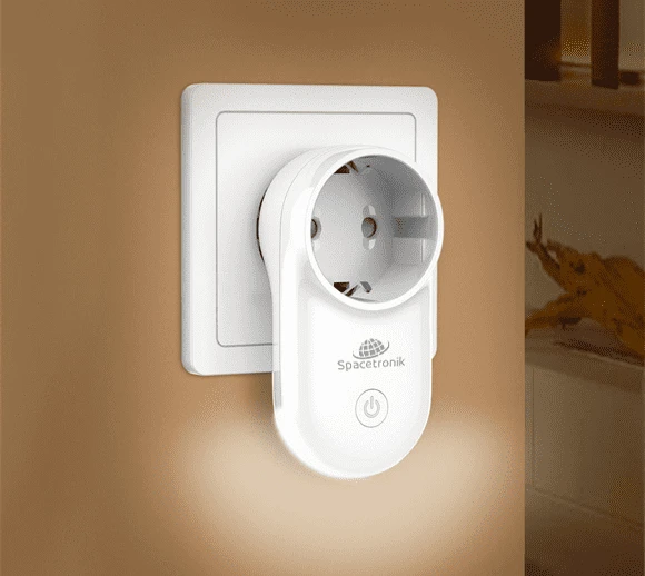 Spacetronik SL-PS11 Wi-Fi išmanusis lizdas su lempa