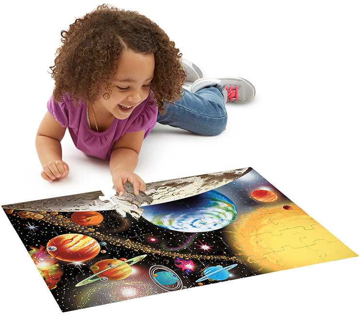 Dėlionė Melissa & Doug Didelis grindų galvosūkis saulės sistema 48 vienetų 91x61 cm žaislas trejų metų vaikui