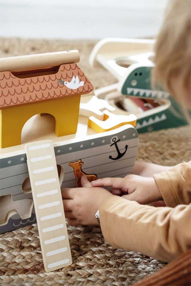 Medinės figūrėlės Nojaus arka Small Foot