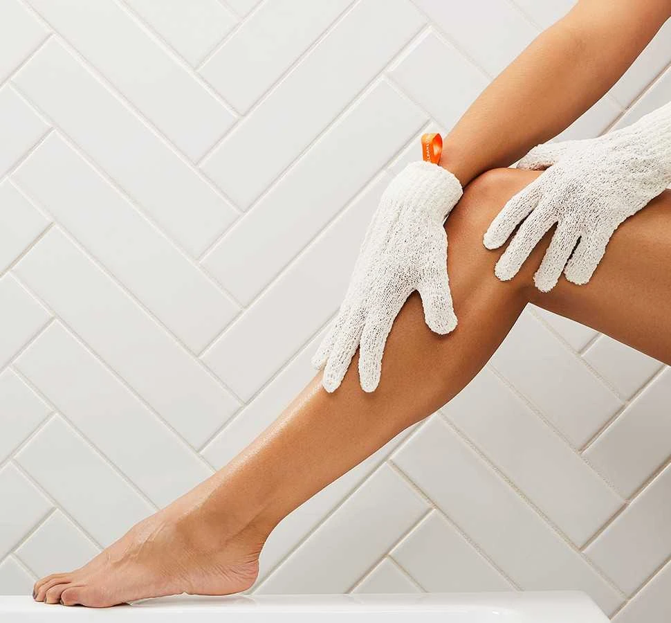 Cleanlogic Sustainable Exfoliating Body Gloves kūno pirštinės-kempinė