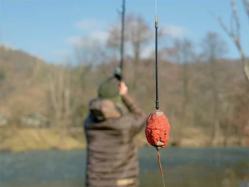 Feeder šėrykla Delphin su vamzdeliu 30/ 40/ 50g