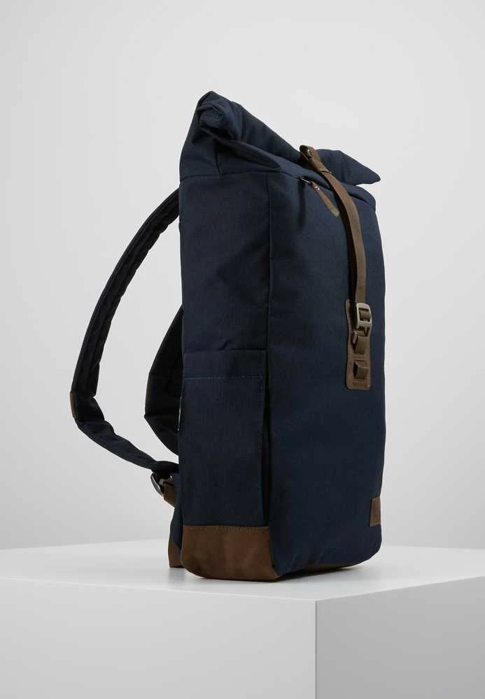 JackWolfskin Kuprinė JACK WOLFSKIN ROYAL OAK 18+4l t. mėlyna