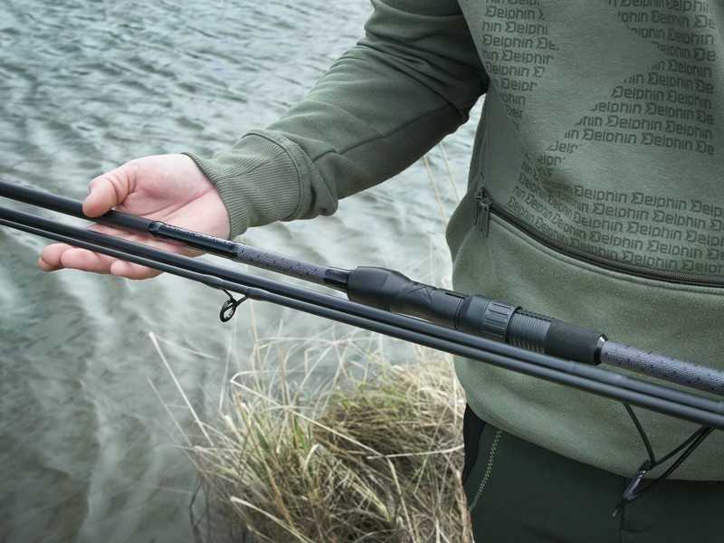 Karpinė Meškerė Delphin CorsaBlack NERO 390cm/ 3,5lbs/ 3 dalių