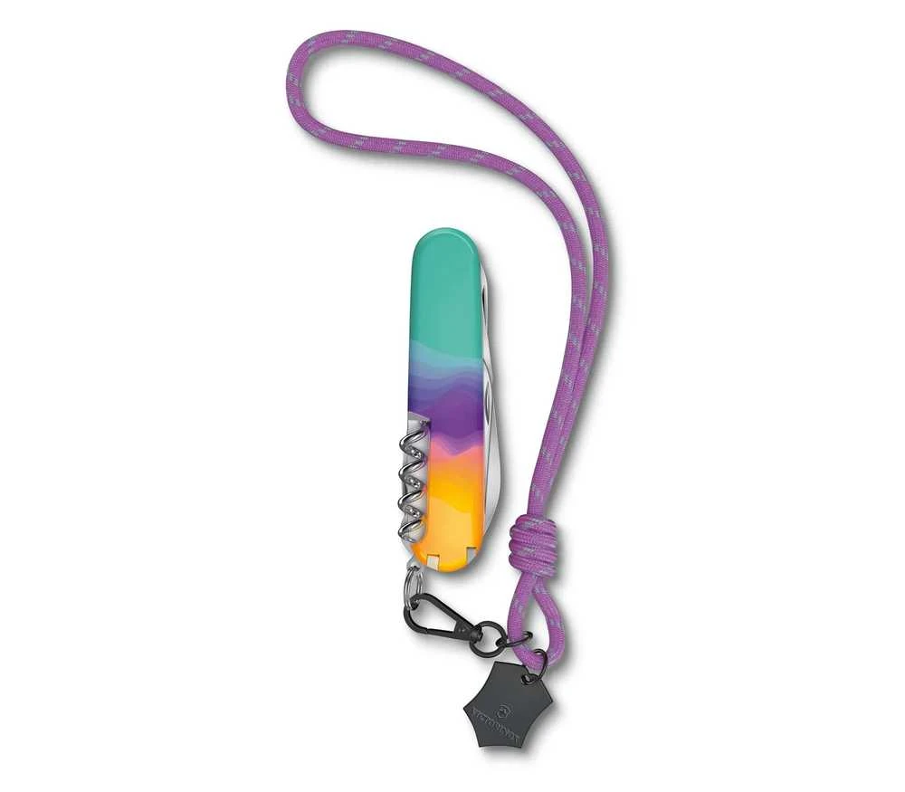 Victorinox Companion su purpurine virvele