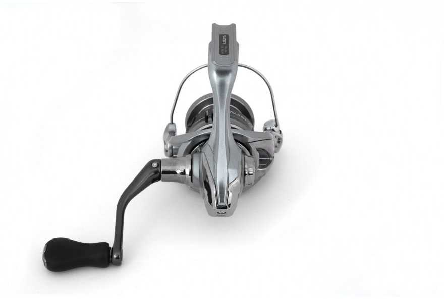 Spiningo Ritė Shimano Nasci FC C 2000S