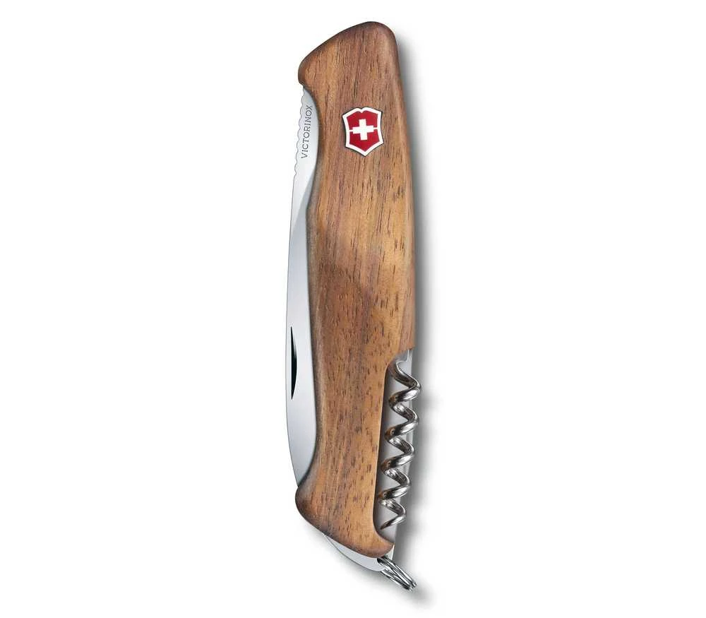 Šveicarija Victorinox Ranger 55 Wood kišeninis peilis su riešutmedžio kriaunomis