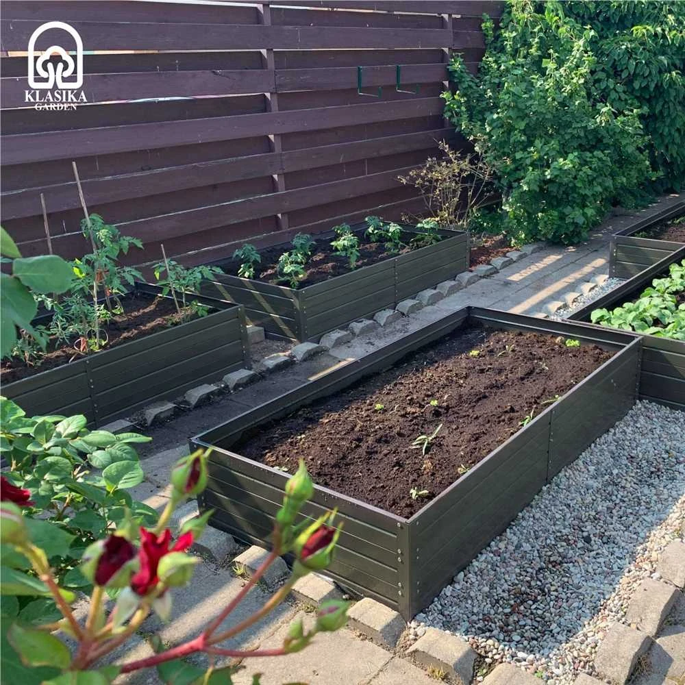 Pakelta lysvė KLASIKA GARDEN, chaki spalvos 20 cm aukščio