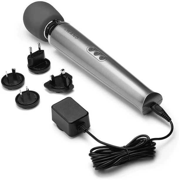 Le Wand - Rechargeable Massager Pilkas