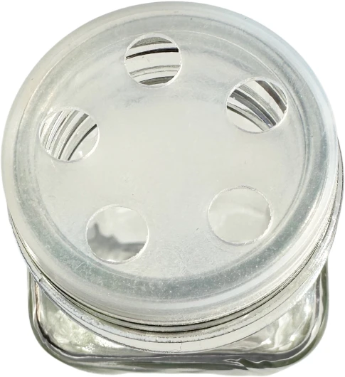 Stiklinis prieskonių indelis, 120 ml (didelės skylutės, metalinis dangtelis)