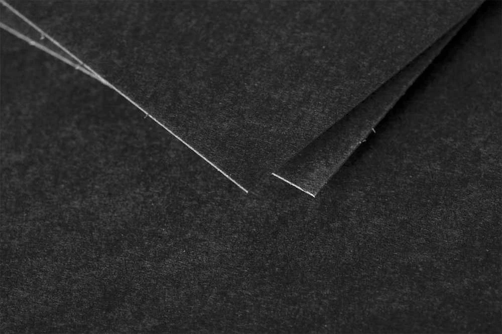 Dekoratyvinis vokas POLLEN, Clairefontaine, DL (110x220mm), 120gsm, juodos sp.