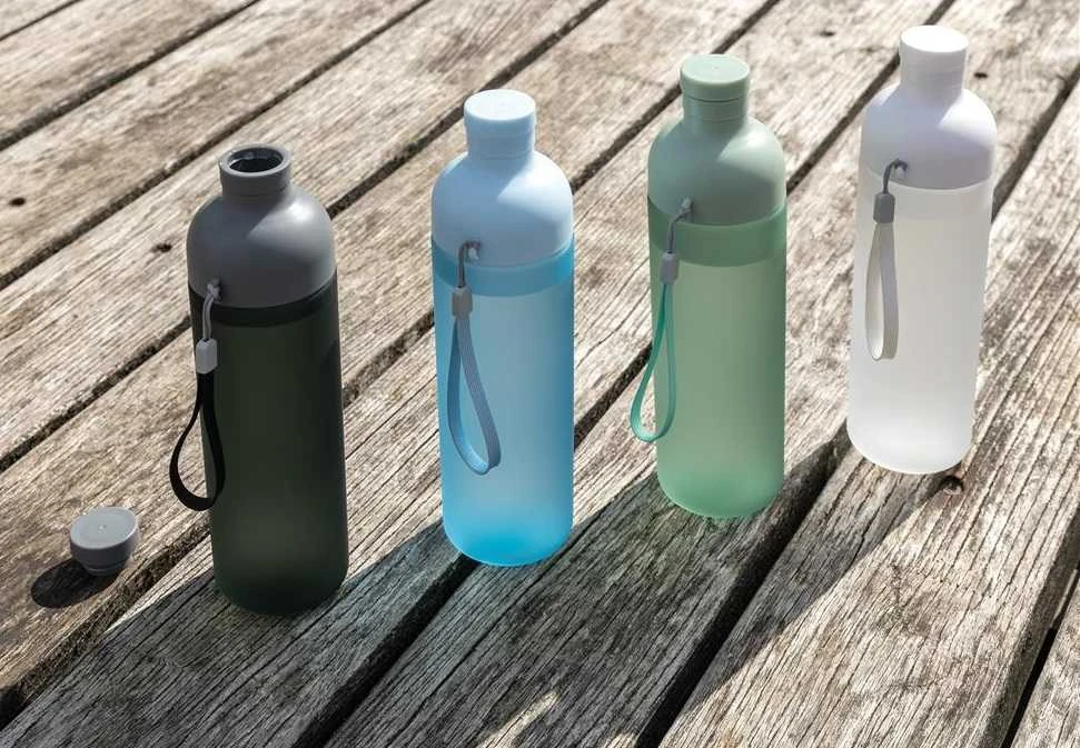 Gertuvė IMPACT, XD COLLECTION, 600ml, su užsukamu dangteliu, matinės mėlynos sp. tritano plastikas