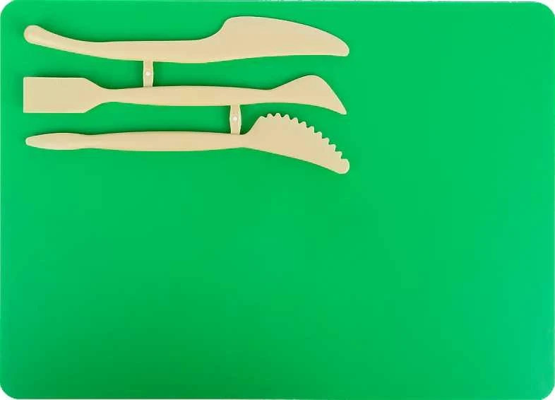 Lentelė plastilinui KITE, 250x180mm, su 3 įrankiais, žalios sp.