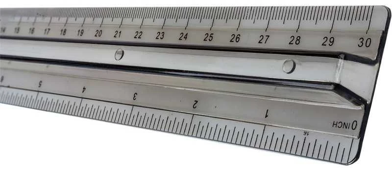 Plastikinė liniuotė CENTRUM, 30cm, skaidri, su laikikliu, blisteryje
