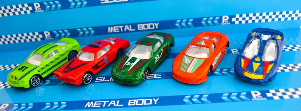 Automobiliukų rinkinys LandToys, 16 vnt