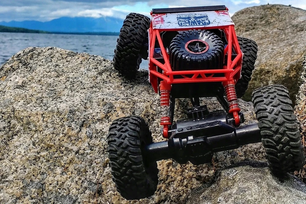 Nuotoliniu būdu valdomas automobilis, 4x4