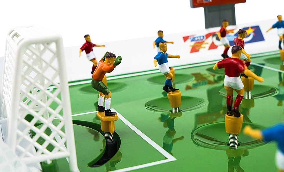 Spyruoklinis stalo futbolo žaidimas AIG
