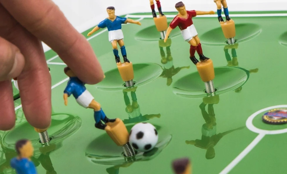 Spyruoklinis stalo futbolo žaidimas AIG