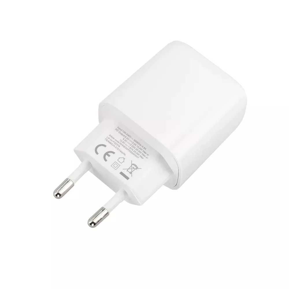 Travel Charger 20W USB-C By Musthavz Baltas