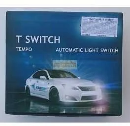Prietaisas automatiniam automobilio šviesų įjungimui