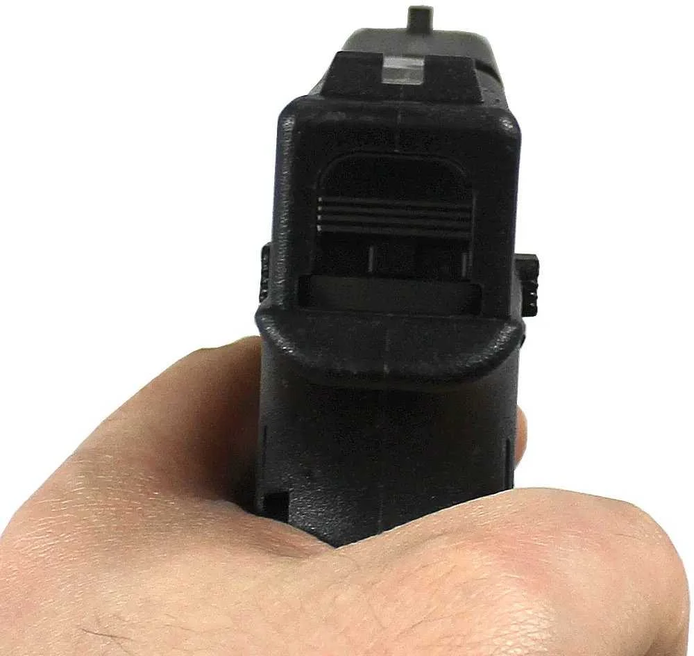 Glock 17 guminis pistoletas (maketas) su dėtuve