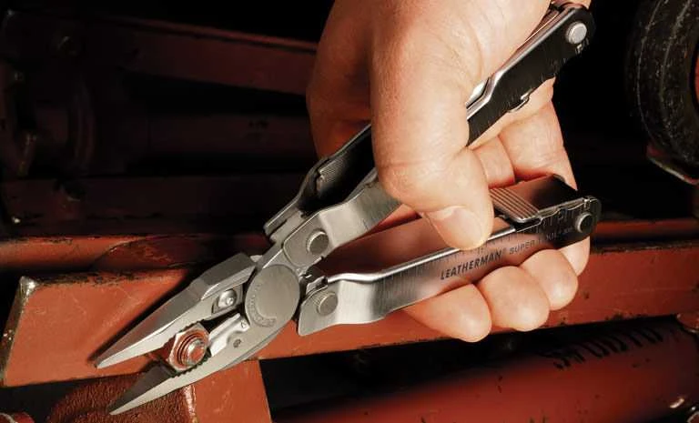 LEATHERMAN ''Super Tool 300''