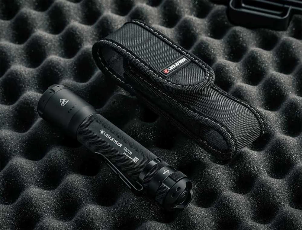 Carruzzo LED Lenser Ledlenser Taktinis žibintuvėlis TAC7R Juodas RGB 3200 lm