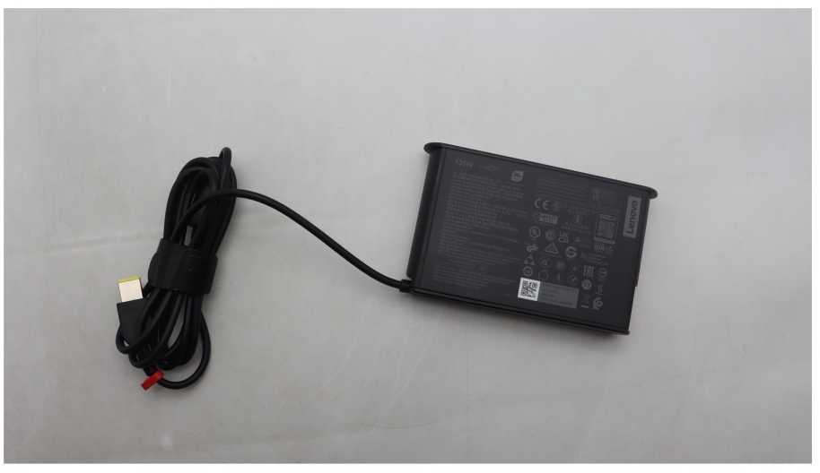 Nešiojamojo kompiuterio maitinimo adapteris Lenovo 135W Slim Tip AC adapter for Lenovo laptops