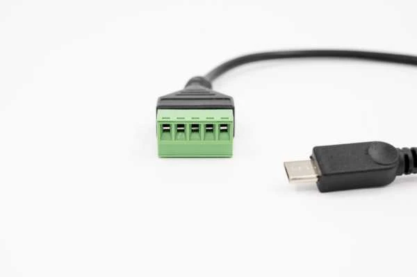 „Shelly Micro USB“ priedas su 5 terminalų jungtimi