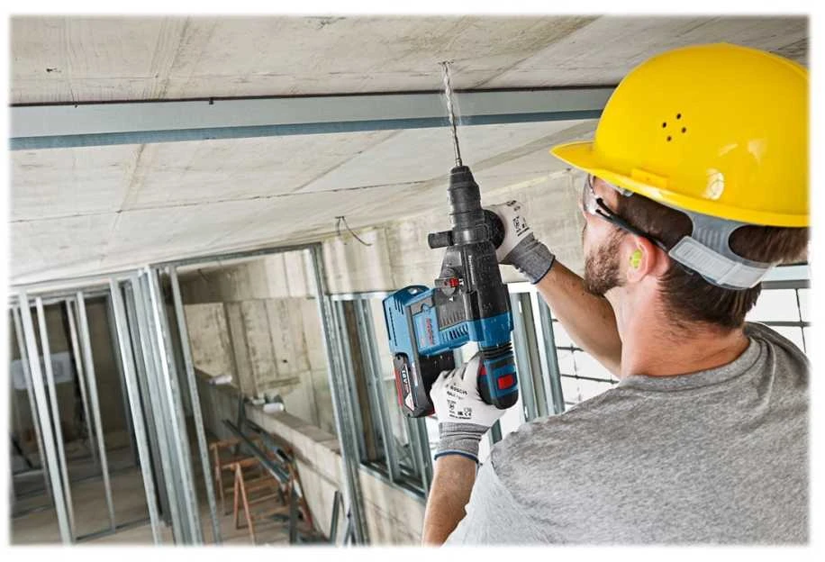 Bosch BOSCH SDS-PLUS gręžimo ir kalimo plaktukas 18 V 2,6 J be akumuliatoriaus ir geros būklės. GBH 18 V-26 SOLO B0611909000 - SOLO