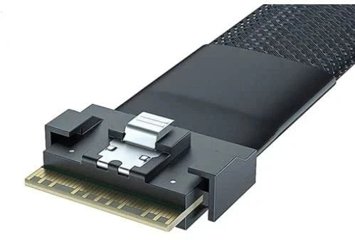 Broadcom BC Kabelis CBL-SFF8654 -> SFF8482 8x SATA 1m, skirtas valdiklių serijai 95xx (RSL74-A657)