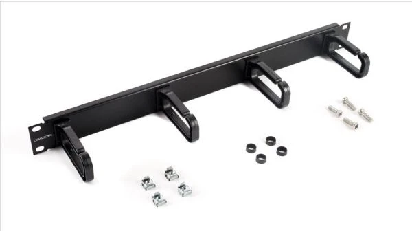 „CommScope PASSE CORDON 1U NOIR AC 4“, Kabelių valdymo skydelis, Juodas, Plienas, 1U, RoHS 2011/65/EU ISO 9001:2008, 482,6 mm