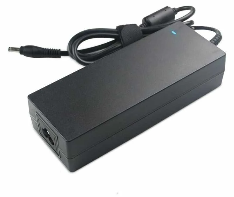 CoreParts 130W nešiojamojo kompiuterio įkroviklis su LED indikatoriumi