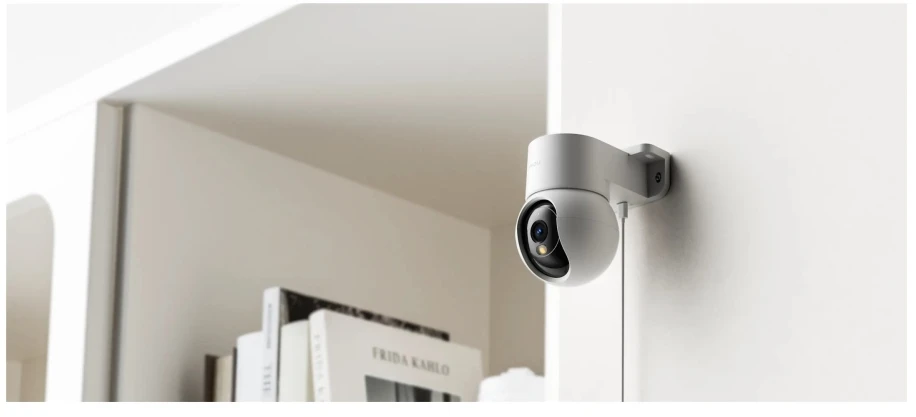 „Imou Ranger Mini“, 5MP belaidė IP kamera, 1/3 colio CMOS, 355 laipsnių panoraminis vaizdas ir 50 laipsnių pakreipimas, H.265/H.264, 20 kadrų per sekundę 1620 pikselių vaizdo kokybė, 3,6 mm fiksuotas objektyvas, naktinio matymo atstumas iki 10 m, „micro SD“ kortelė iki 512 GB, 8 kartų skaitmeninis priartinimas, 1x RJ45 jungtis, mikrofonas ir garsiakalbis.