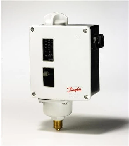 Danfoss RT112 slėgio jungiklis 0,4–1,1 baro 3/8'' maks. atstatymas