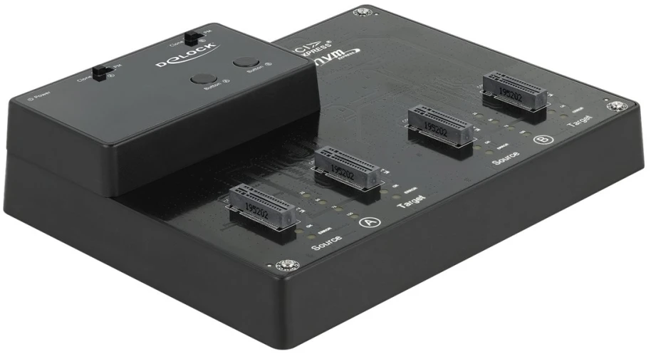 Doko stotelė Delock DeLOCK Doko stotelė M.2 dla 4 x M.2 NVMe PCIe SSD su funkcija klonowania