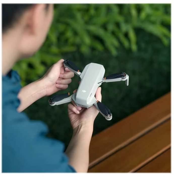 Dronas DJI Mini 2 SE Fly More Combo