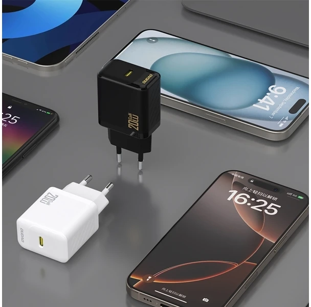 Dudao A26LEU PD 20W GaN USB-C sieninis įkroviklis su USB-C–Lightning laidu - Juodas