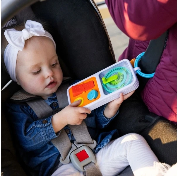 Dėlionė Fat Brain PlayTab Go – kelioninis sensorinis žaislas