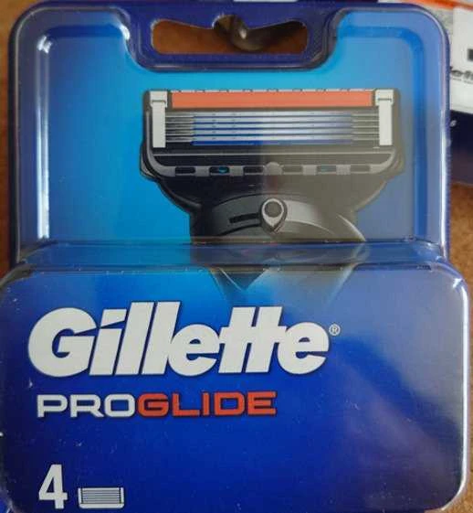 Gillette Fusion ProGlide skutimosi peiliukai 4 vnt