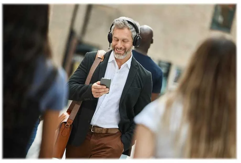 Jabra Evolve2 75 USB-C ausinės su įkrovimo stovu