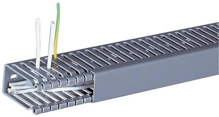 Hager Polo BA63002507030B tehaselito šukuotas kanalas BA6 25x30mm PVC pilkas BA63002507030B /2m/