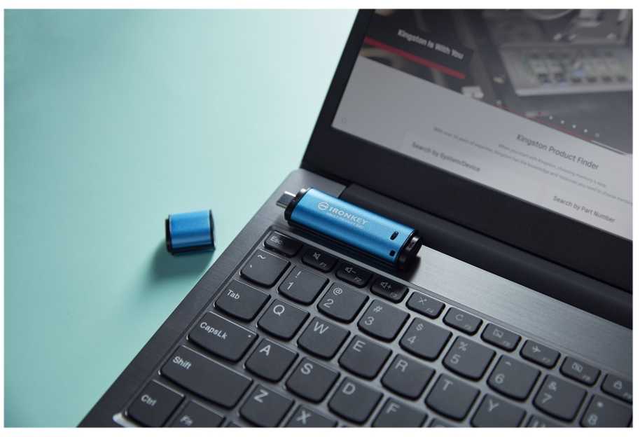 „Kingston IronKey Vault Privacy 50C“ 16 GB USB-C, 256 bitų, AES šifruotas