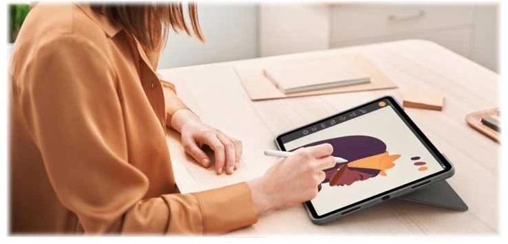 „Logitech Combo Touch iPadPro 12.9 Graphite“.