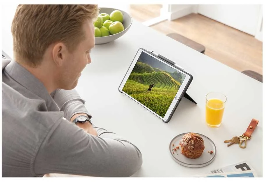 Logitech Combo Touch, skirtas iPad Pro 13" M4 Pilka US
