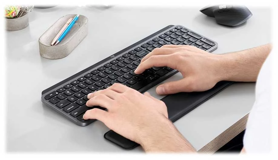 Klaviatūra LOGITECH MX Keys riešo atrama (juoda)