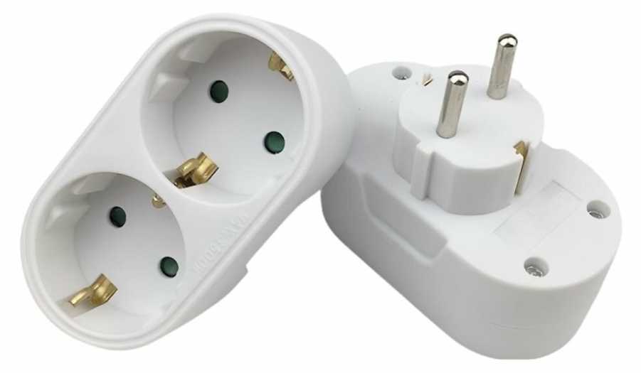 MicroConnect Schuko power splitter, with 2